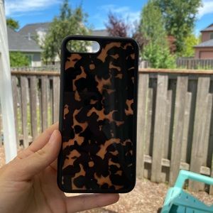 iPhone 8+ tortoiseshell hard cover phone case